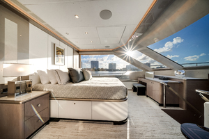 106FT (32.31M) OCEAN ALEXANDER Worth Avenue Yachts