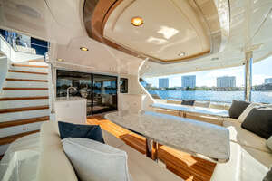 2022 Ocean Alexander 32L thumbnail 12