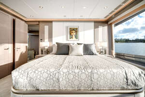 2022 Ocean Alexander 32L thumbnail 33