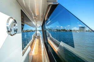 2022 Ocean Alexander 32L thumbnail 14