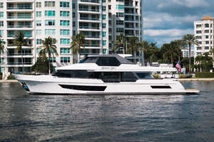 2022 Ocean Alexander 32L thumbnail 2