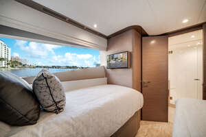 2022 Ocean Alexander 32L thumbnail 54