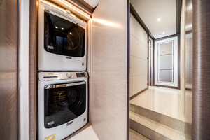 106FT (32.31M) OCEAN ALEXANDER