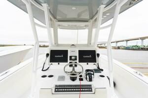 2019 Invincible 39 Open
