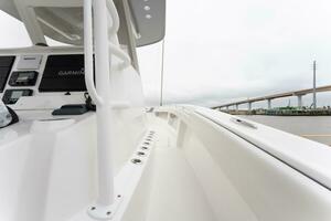2019 Invincible 39 Open