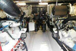 2003 Sea Ray 480 Sedan Bridge thumbnail 55