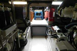 2003 Sea Ray 480 Sedan Bridge thumbnail 66