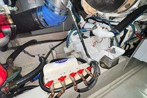 2003 Sea Ray 480 Sedan Bridge thumbnail 56