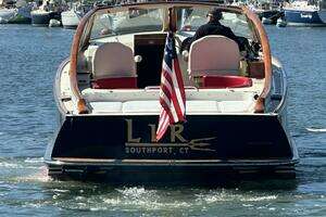 LIR 2009 Hinckley Talaria 38 Runabout Convertible Yacht For Sale in Southport CT