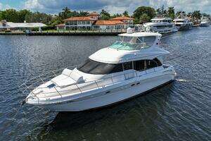 2001 Sea Ray 540 Cockpit Motor Yacht thumbnail 3