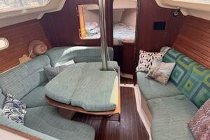 Gingerly 33ft Hunter Yacht For Sale