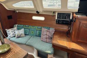 Gingerly 33ft Hunter Yacht For Sale