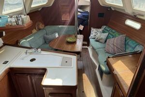 Gingerly 33ft Hunter Yacht For Sale