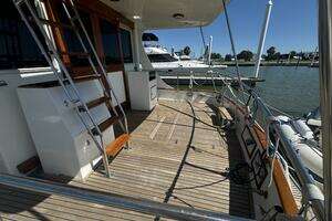 1997 Grand Banks 46 Europa thumbnail 29