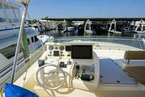 2000 Ferretti Yachts 72 Motoryacht thumbnail 7