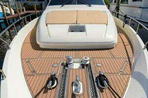 2000 Ferretti Yachts 72 Motoryacht thumbnail 8