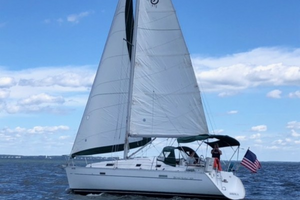 LIL NONIE III 33ft Beneteau Yacht For Sale