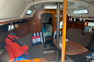 LIL NONIE III 33ft Beneteau Yacht For Sale