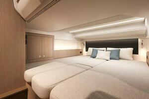 37ft Beneteau Yacht For Sale