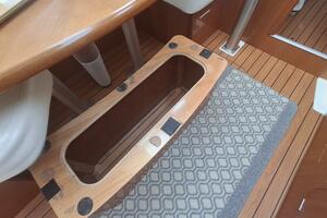 H2O Bungalow 39ft Beneteau Yacht For Sale