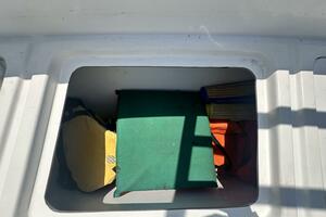 VISION 2 24ft Custom Yacht For Sale