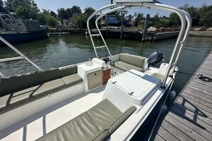 VISION 2 24ft Custom Yacht For Sale