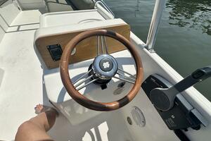 VISION 2 24ft Custom Yacht For Sale