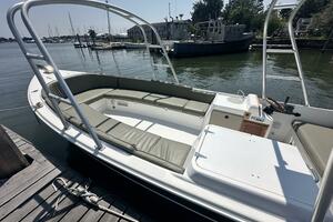 VISION 2 24ft Custom Yacht For Sale