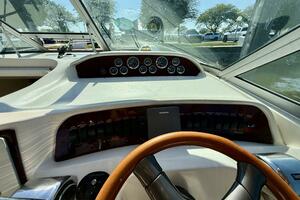 33ft Sea Ray Yacht For Sale