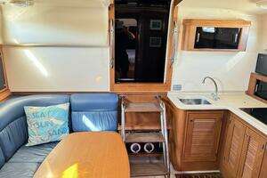 2004 Island Packet 360 Hardtop Express Cruiser thumbnail 15