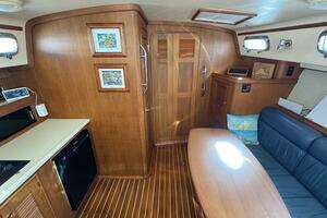 2004 Island Packet 360 Hardtop Express Cruiser thumbnail 13