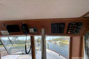 1995 Grand Banks Classic thumbnail 52