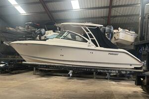 24ft Pursuit Yacht For Sale