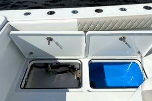 Cockpit Storage & Livewell