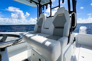 Helm Seating