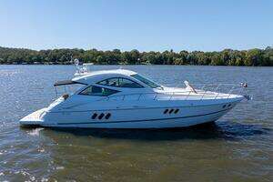 WONDERFUL WORLD 2009 Cruisers Yachts 520 Sports Coupe Yacht For Sale in Mt. Juliet TN