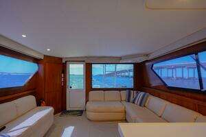1994 Hatteras 46 Convertible thumbnail 7