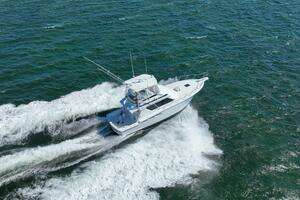 1994 Hatteras 46 Convertible thumbnail 39