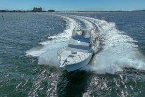 1994 Hatteras 46 Convertible thumbnail 66