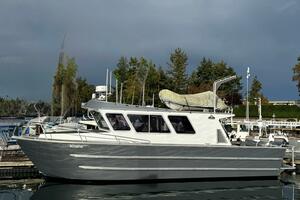36ft EagleCraft Yacht For Sale