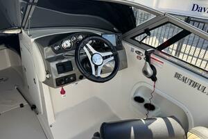 23ft Stingray Yacht For Sale