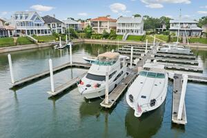 Noahgenda 46ft Carver Yacht For Sale