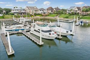 Noahgenda 46ft Carver Yacht For Sale