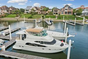 Noahgenda 46ft Carver Yacht For Sale