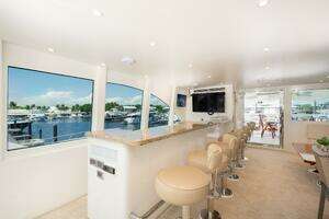 2014 Hargrave Sky Lounge thumbnail 47