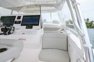 41  Intrepid 2023 41ft Intrepid Yacht For Sale