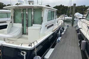 40FT (12.45M) SABRE Worth Avenue Yachts