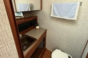40ft Bayliner Yacht For Sale