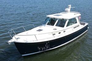 Luna 37ft Back Cove Yacht For Sale