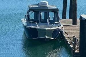 22ft Hewescraft Yacht For Sale